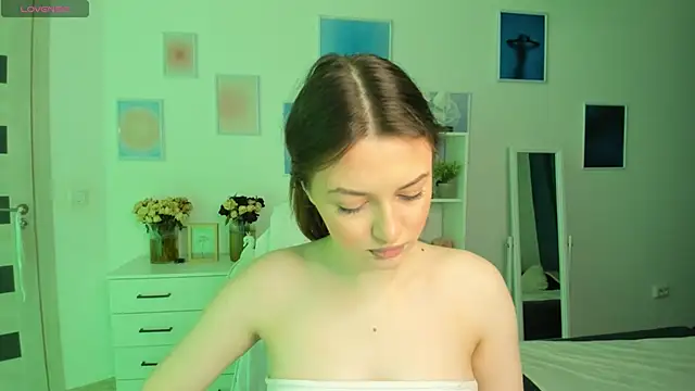 MiaVixxen online show from September 22, 3:52 am