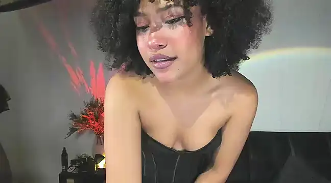Snapshot of bronwgirl69 chatting on February 17, 6:09 am bronwgirl69 online show from February 17, 6:09 am