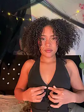 Snapshot of bronwgirl69 chatting on October 1, 12:27 am bronwgirl69 online show from October 1, 12:27 am