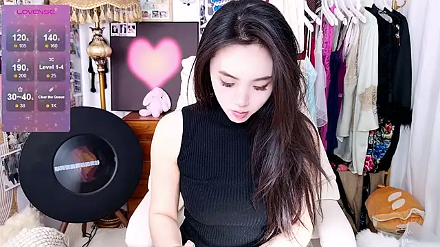 Snapshot of xiaotiantian-76 chatting on January 11, 11:48 am xiaotiantian-76 online show from January 11, 11:48 am