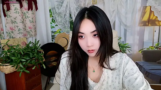 Snapshot of xiaotiantian-76 chatting on March 8, 1:26 pm xiaotiantian-76 online show from March 8, 1:26 pm