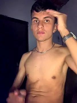 gabrielzinnnn085 online show from October 26, 3:12 am