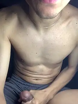 Snapshot of gabrielzinnnn085 chatting on February 27, 9:37 pm gabrielzinnnn085 online show from February 27, 9:37 pm