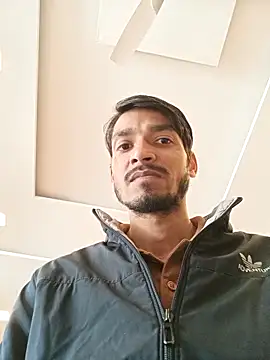 Snapshot of Tarun_0026 chatting on February 5, 9:14 am Tarun 0026 online show from February 5, 9:14 am