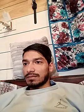 Snapshot of Tarun_0026 chatting on February 23, 5:27 am Tarun 0026 online show from February 23, 5:27 am
