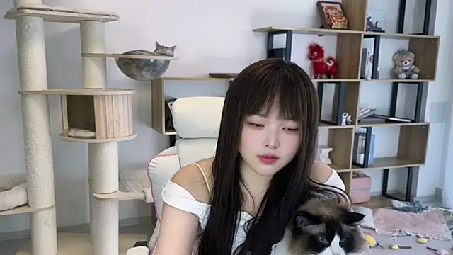 Chenjing0 online show from May 5, 7:27 am