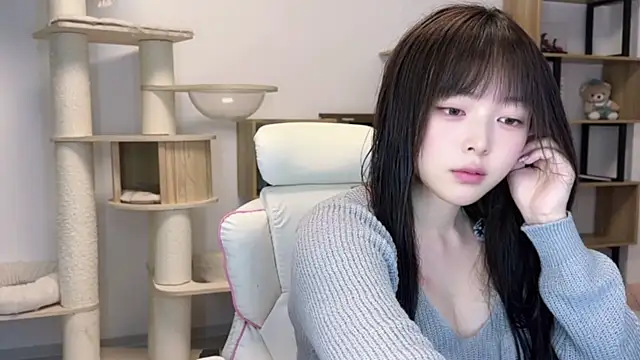 Chenjing0 online show from May 11, 12:11 pm