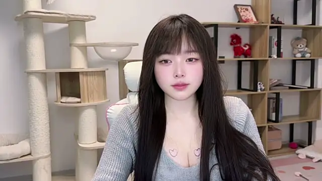 Chenjing0 online show from May 11, 2:45 pm