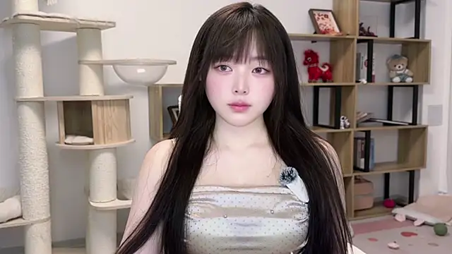 Chenjing0 online show from May 12, 12:13 pm