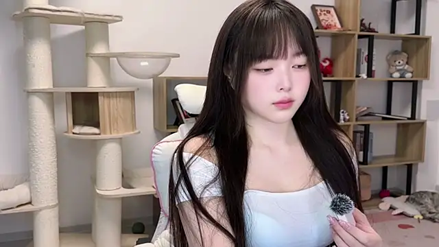 Chenjing0 online show from May 14, 12:12 pm