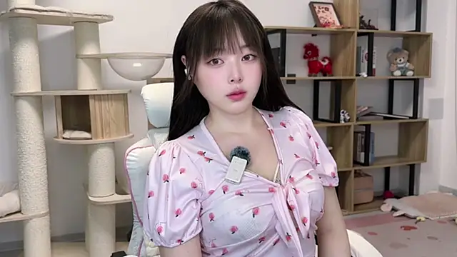 Chenjing0 online show from May 15, 12:12 pm