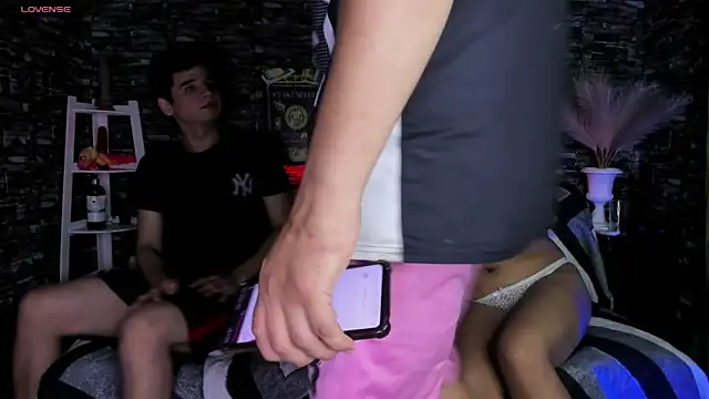 Valeska pretty2003 online show from February 12, 1:33 am