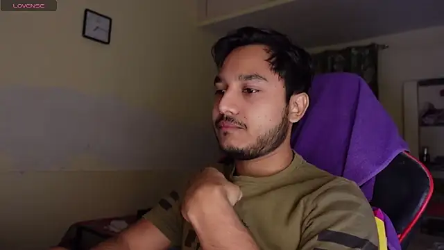 Snapshot of fuckkboy101 chatting on October 10, 1:32 pm fuckkboy101 online show from October 10, 1:32 pm