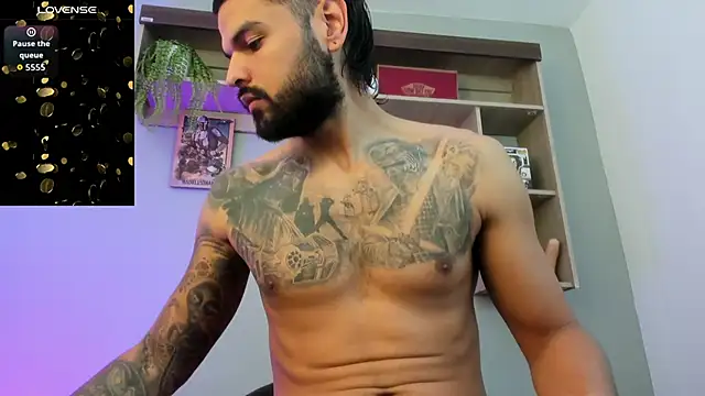 Snapshot of Emilio_Wolf chatting on February 18, 3:41 pm Emilio Wolf online show from February 18, 3:41 pm