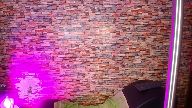 katy handerson online show from October 9, 8:51 pm