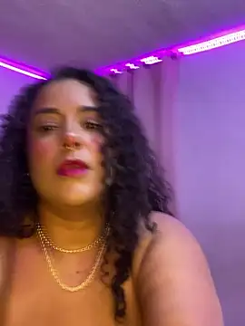 Snapshot of ariadna_cooper chatting on October 7, 4:42 am ariadna cooper online show from October 7, 4:42 am