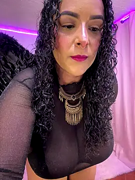 Snapshot of ariadna_cooper chatting on October 26, 4:40 am ariadna cooper online show from October 26, 4:40 am