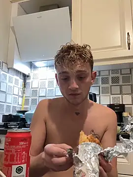 Snapshot of verici34 chatting on October 19, 6:52 pm verici34 online show from October 19, 6:52 pm