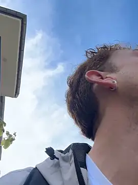 Snapshot of verici34 chatting on November 1, 12:29 pm verici34 online show from November 1, 12:29 pm