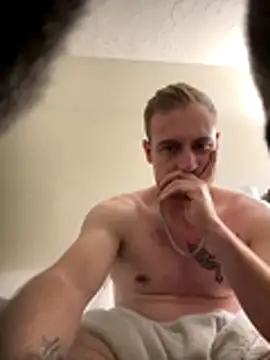 Golden Alex online show from December 2, 1:05 pm