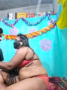 Snapshot of SEXY-CHAHAT chatting on January 1, 5:33 am SEXY-CHAHAT online show from January 1, 5:33 am