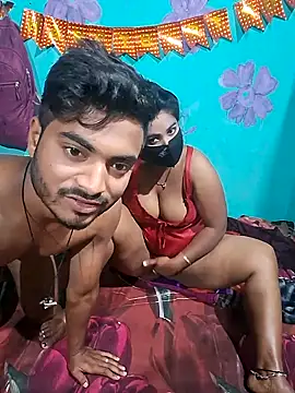 Snapshot of SEXY-CHAHAT chatting on January 12, 11:15 pm SEXY-CHAHAT online show from January 12, 11:15 pm