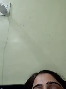 shreya1765 online show from November 9, 6:17 pm