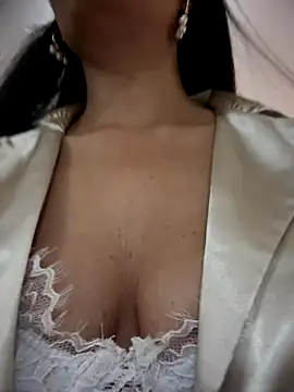 Snapshot of BELLA--26 chatting on September 20, 2:29 pm BELLA--26 online show from September 20, 2:29 pm