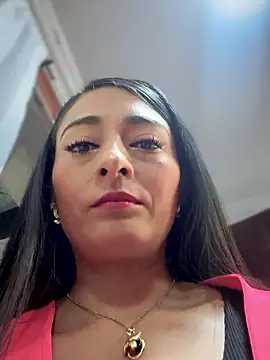 Snapshot of BELLA--26 chatting on October 10, 1:54 pm BELLA--26 online show from October 10, 1:54 pm