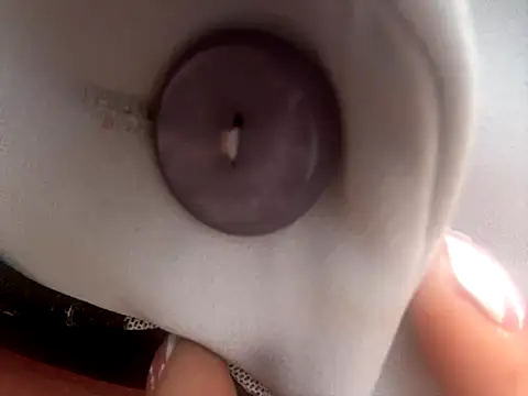 Snapshot of BELLA--26 chatting on October 27, 1:48 pm BELLA--26 online show from October 27, 1:48 pm