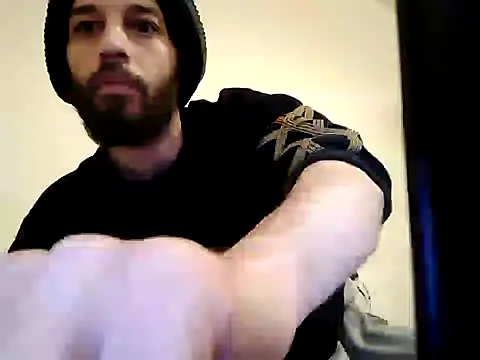 Snapshot of calacalacala chatting on January 2, 1:38 am calacalacala online show from January 2, 1:38 am