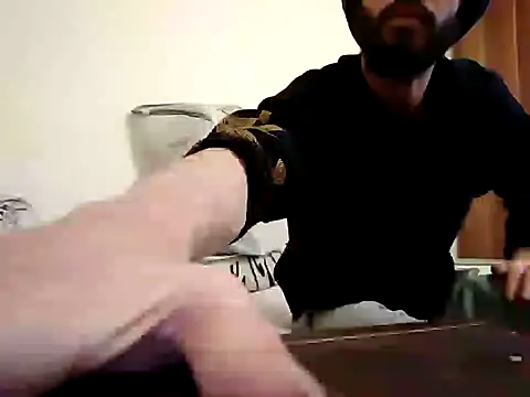 Snapshot of calacalacala chatting on January 4, 8:49 am calacalacala online show from January 4, 8:49 am