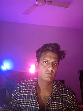 MAGNETICDADDY8 online show from March 12, 9:03 pm