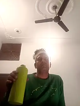 MAGNETICDADDY8 online show from March 15, 6:32 pm