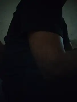 MAGNETICDADDY8 online show from September 16, 8:32 pm