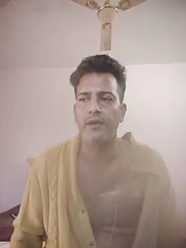 MAGNETICDADDY8 online show from October 6, 2:31 am