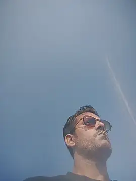 MAGNETICDADDY8 online show from October 29, 4:15 am