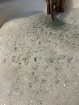 Snapshot of Ucsamiam chatting on February 12, 10:49 pm Ucsamiam online show from February 12, 10:49 pm