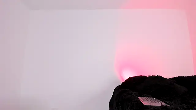 Snapshot of Laurensmith9 chatting on March 14, 12:29 pm Laurensmith9 online show from March 14, 12:29 pm