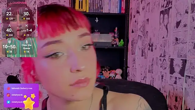 Snapshot of NickiYoung chatting on March 31, 10:21 pm NickiYoung online show from March 31, 10:21 pm