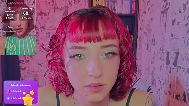 Snapshot of NickiYoung chatting on April 1, 4:37 pm NickiYoung online show from April 1, 4:37 pm