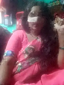 Snapshot of YourHotRandi chatting on March 19, 5:39 pm YourHotRandi online show from March 19, 5:39 pm