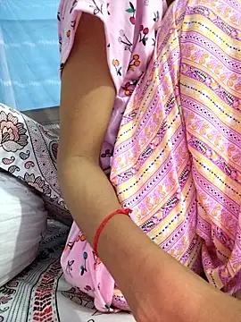 Snapshot of 124pakhi chatting on October 7, 5:48 am 124pakhi online show from October 7, 5:48 am