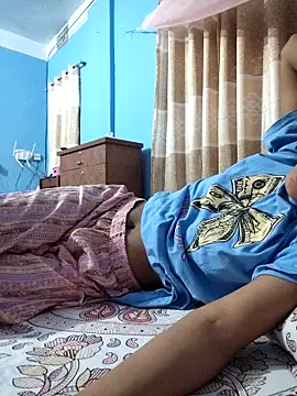 Snapshot of 124pakhi chatting on October 28, 6:39 am 124pakhi online show from October 28, 6:39 am