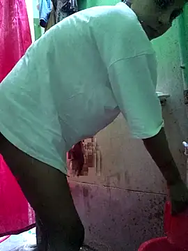 Snapshot of 124pakhi chatting on November 18, 3:23 am 124pakhi online show from November 18, 3:23 am