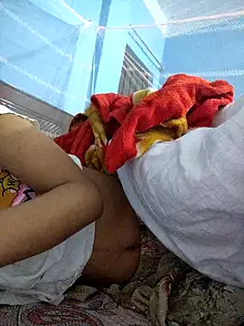 Snapshot of 124pakhi chatting on November 21, 11:58 pm 124pakhi online show from November 21, 11:58 pm