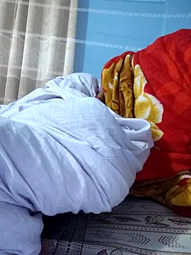 Snapshot of 124pakhi chatting on January 7, 1:52 am 124pakhi online show from January 7, 1:52 am