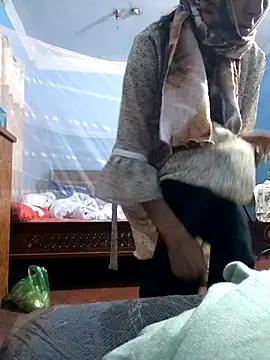 Snapshot of 124pakhi chatting on January 18, 2:37 am 124pakhi online show from January 18, 2:37 am