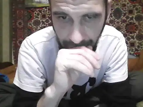 Snapshot of AlferezzSolvajo chatting on February 3, 1:40 pm AlferezzSolvajo online show from February 3, 1:40 pm