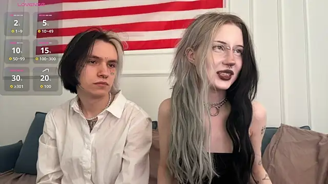 Snapshot of VeryRare_TwinS chatting on April 4, 2:32 am VeryRare TwinS online show from April 4, 2:32 am